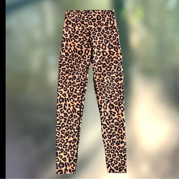 Beach Riot Piper Legging in Leopard Print Size S - Picture 2 of 11